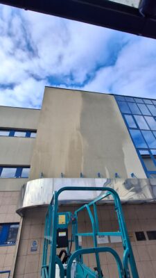 Čistenie fasády klientské centrum Dunajská Streda